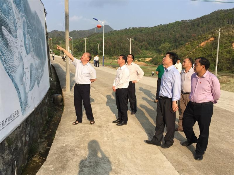 紫金县长廖继聪率队到柏埔镇调研指导精准扶贫和社会主义新农村建设