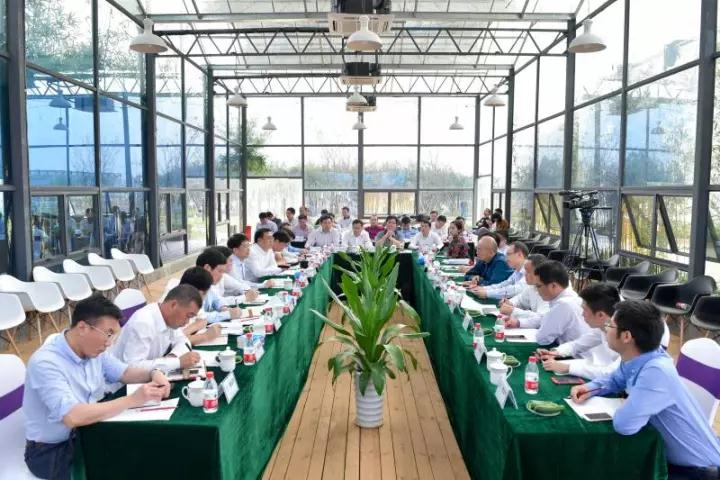 河源市源城区领导到春沐源项目现场办公将举全区之力抓好这个一号任务
